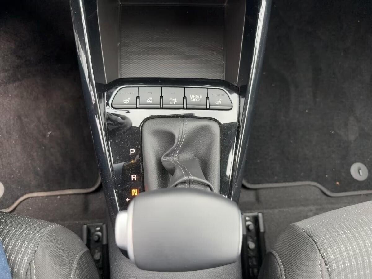 Kia Stonic 1.0 T-GDi 100 CV MHEV MT GT Line ok neo patentati