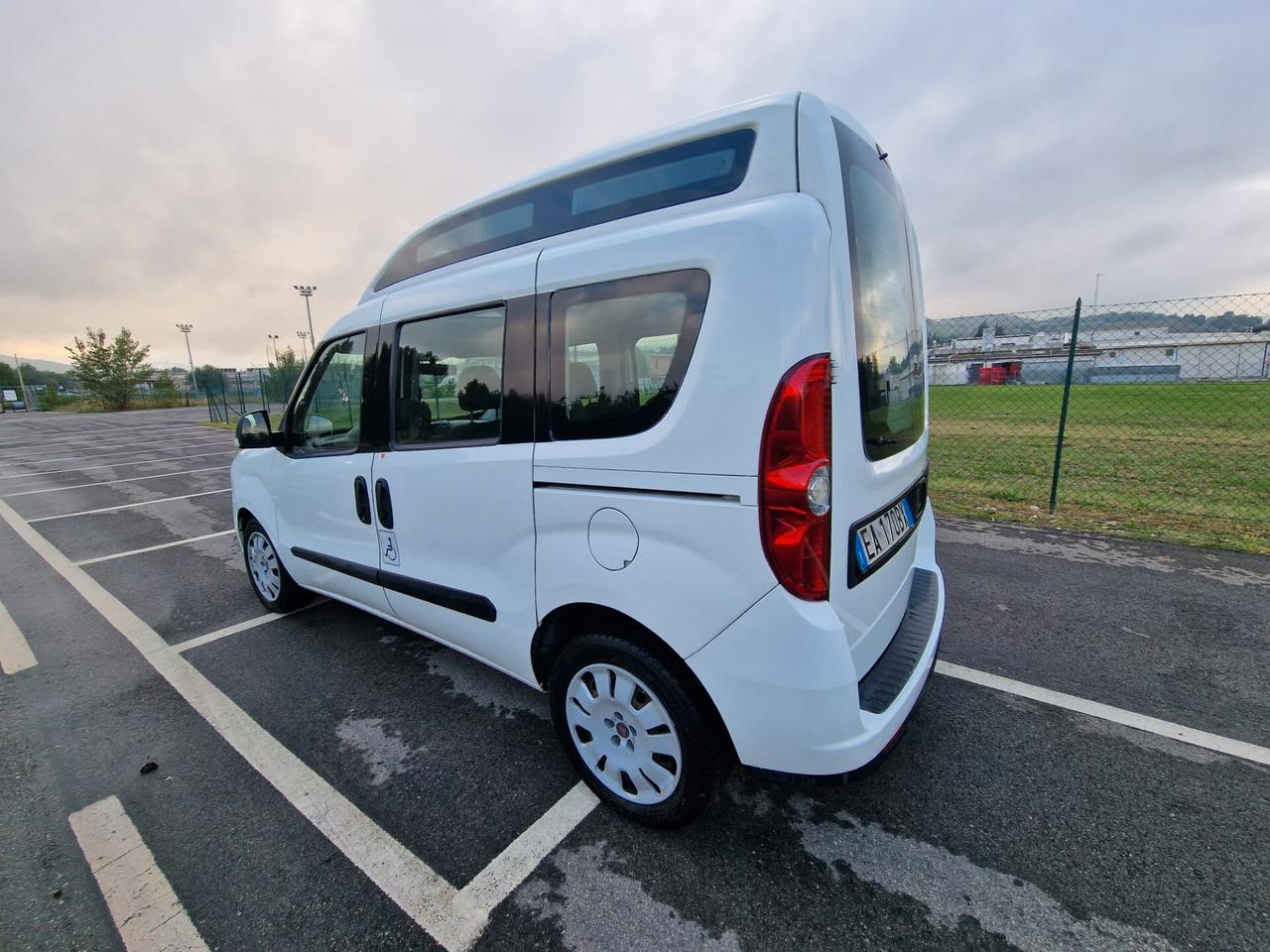 Fiat Doblo 1.6 MJT trasporto disabili - 2011