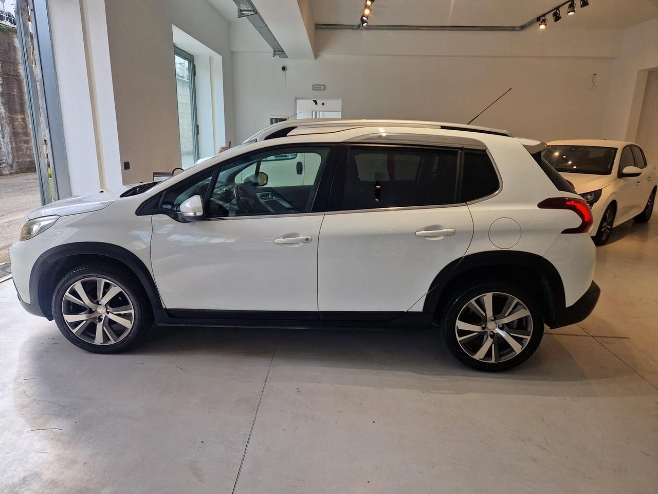 Peugeot 2008 BlueHDi 100 Allure