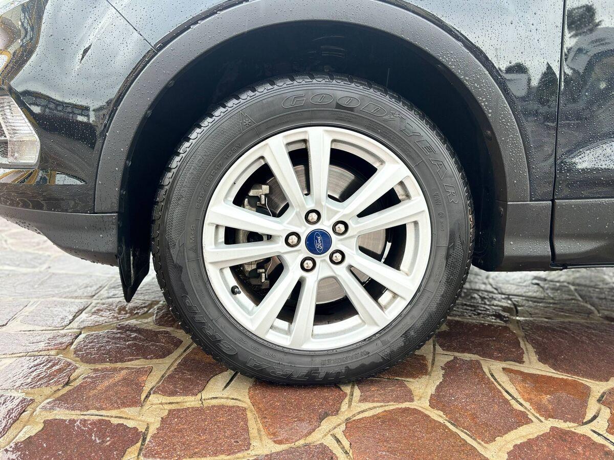 Ford Kuga 2.0 tdci Business s&s 2wd 120cv powershift my19.25