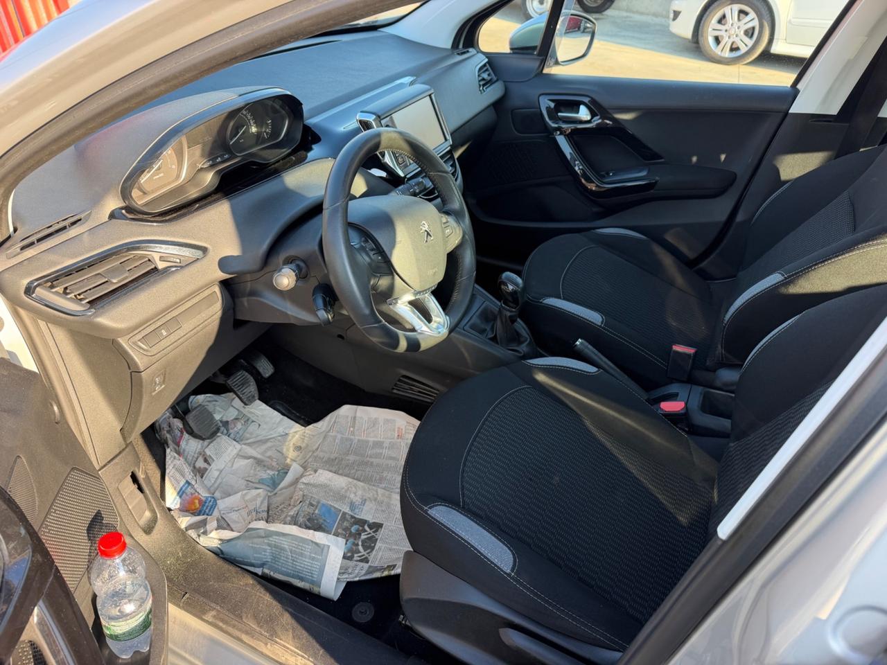 Peugeot 208 BlueHDi 75 5 porte Allure