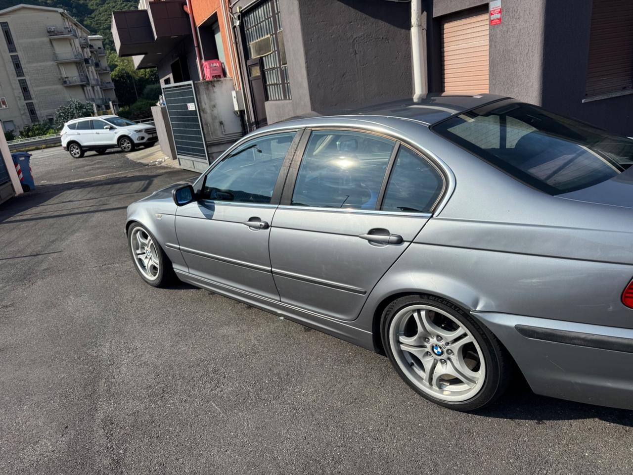 Bmw 330 330d turbodiesel cat 4 porte Futura