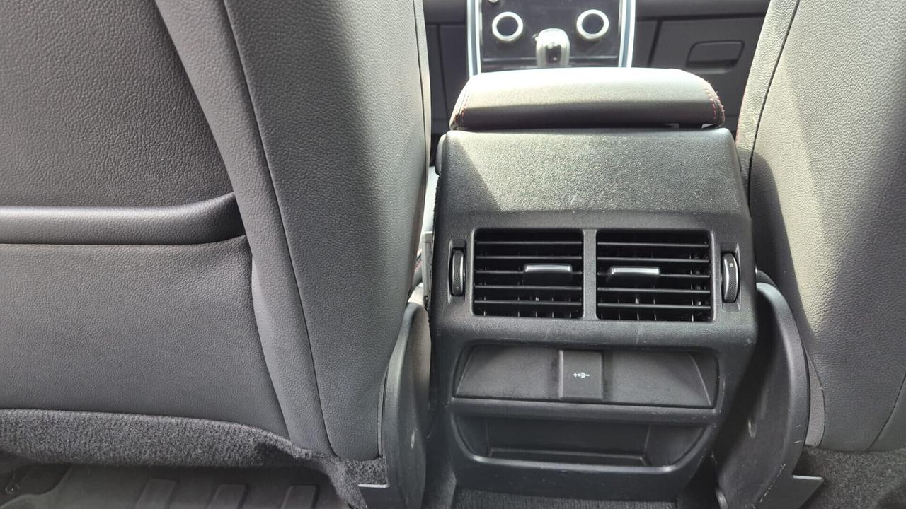 Land Rover Discovery Sport 2.0 TD4 204 CV AWD Auto R-Dynamic HSE