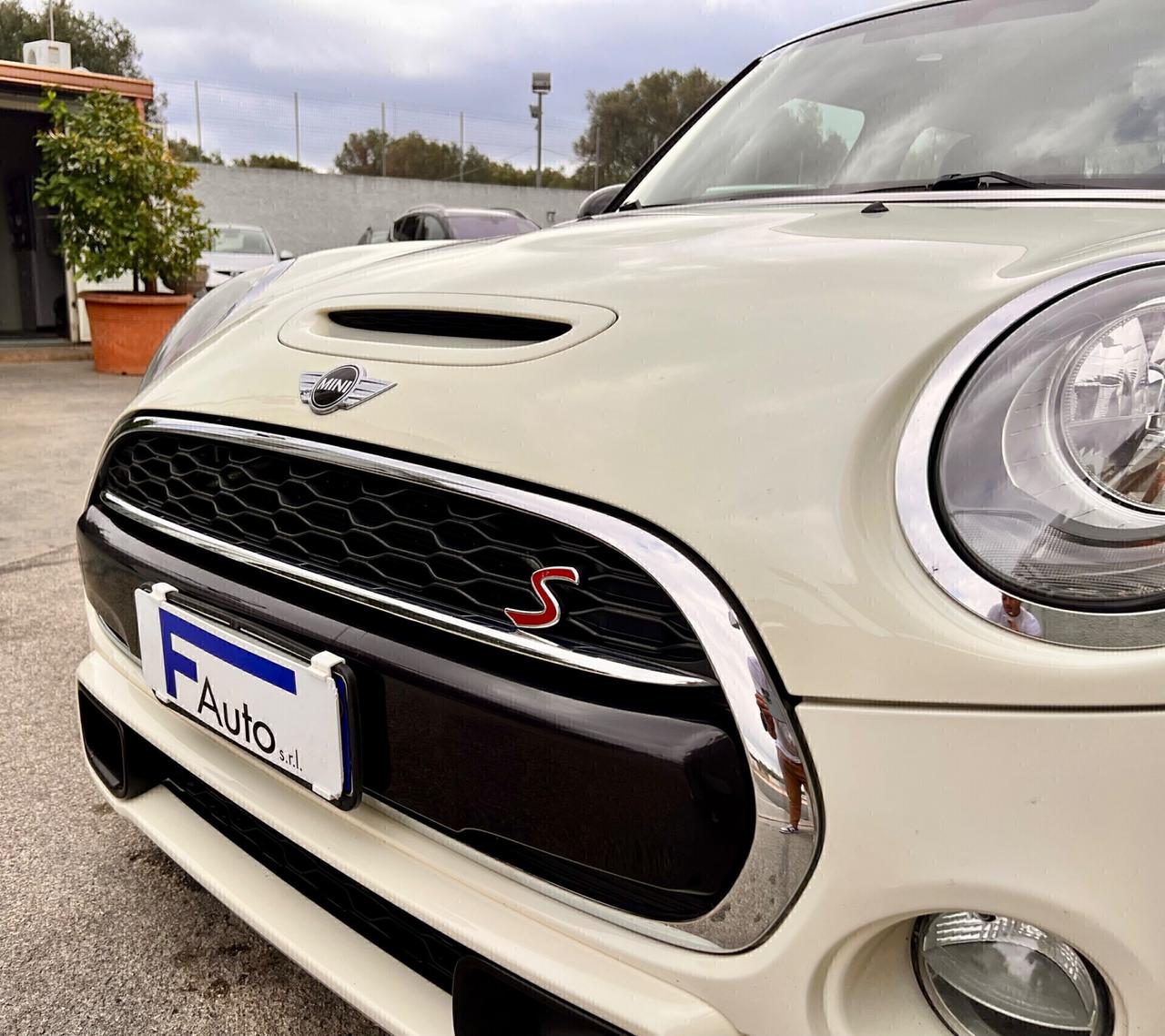 Mini Cooper SD 2.0 170cv 5 p.,cerchi diamantati,spoiler alettone post.,paraurti S,ecc.