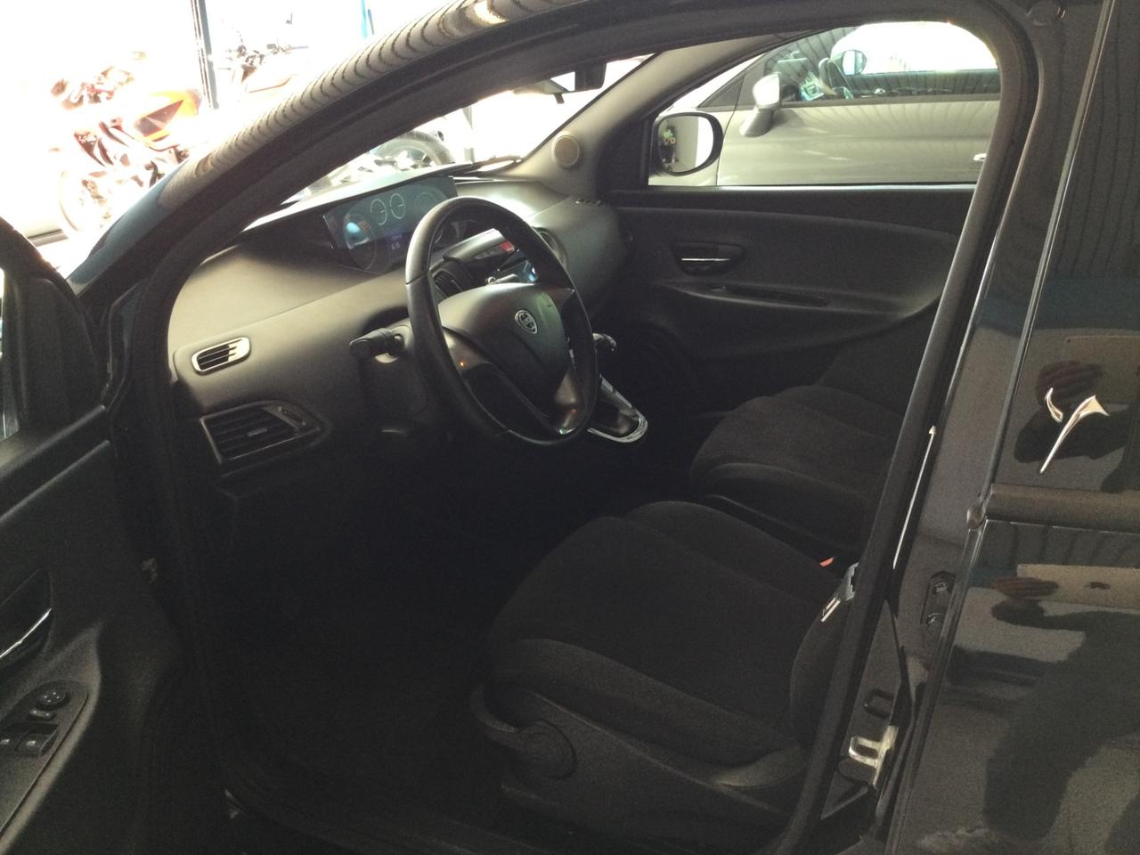 Lancia Ypsilon 1.3 MJT 16V 95 CV 5 porte S&S Platinum