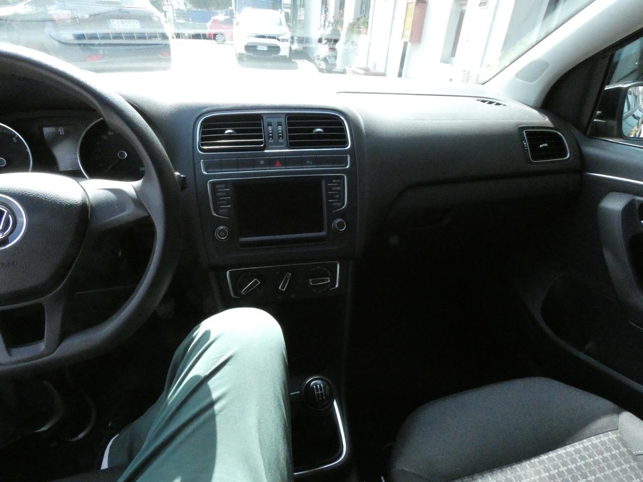 VOLKSWAGEN Polo 5ª serie Polo 1.0 MPI 75 CV 5p...