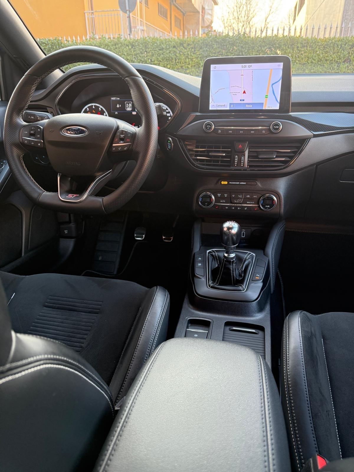 Ford Focus 2.3 EcoBoost 280 CV 5p. ST