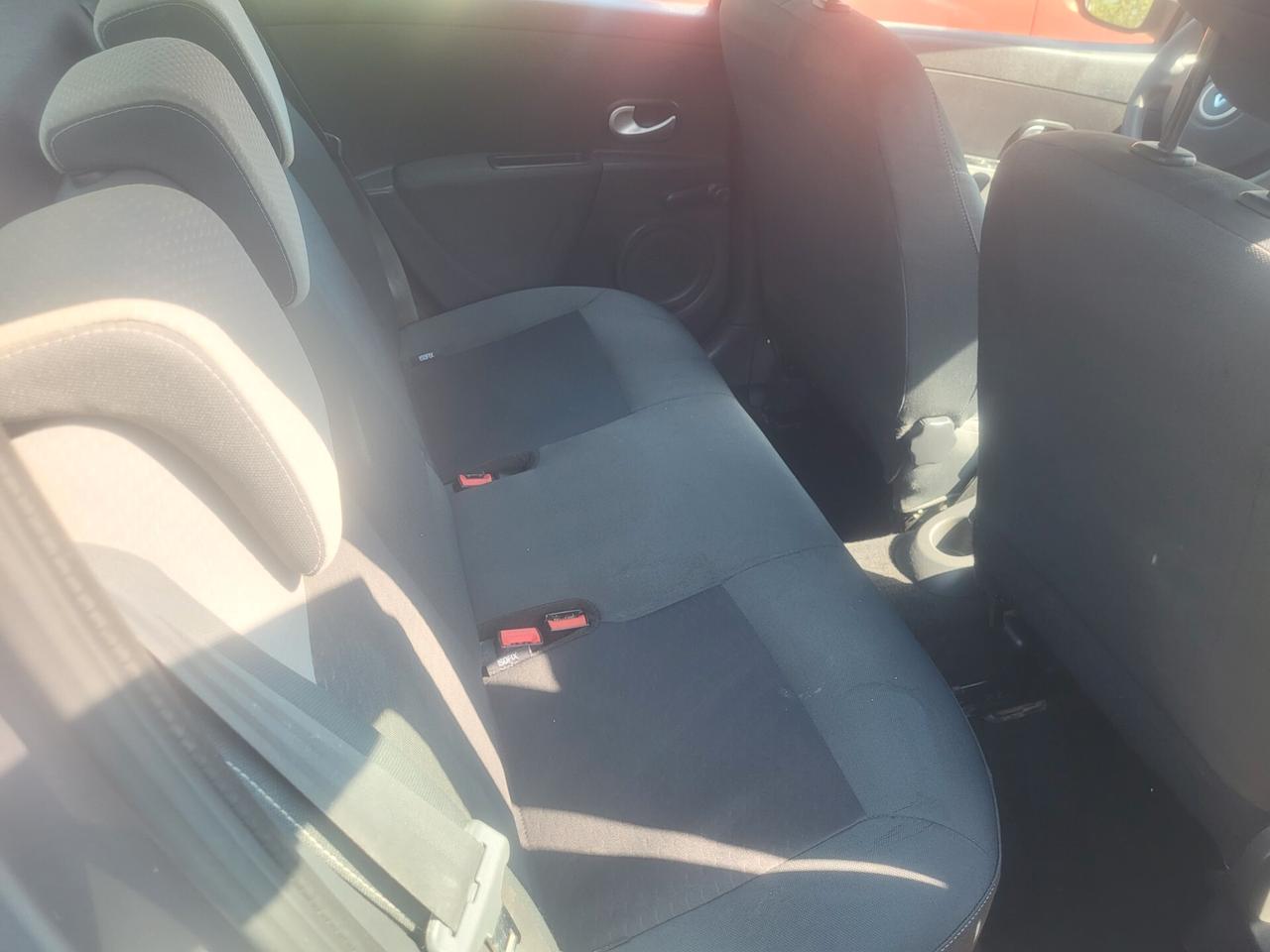 Renault Clio 1.2 16V 5 porte Confort