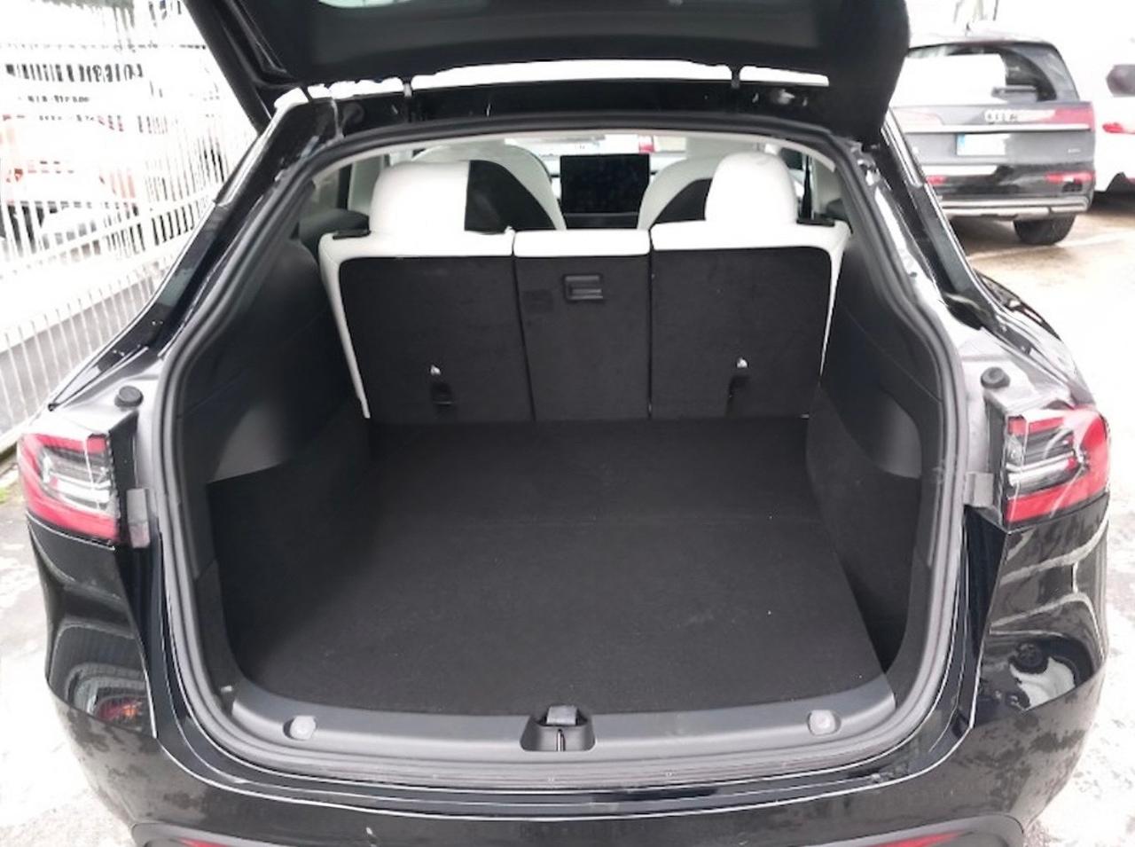 Tesla Model Y Long Range Dual Motor Aziendale
