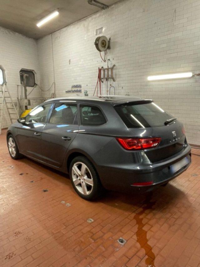 SEAT Leon 1.6 TDI 115 CV DSG ST Business