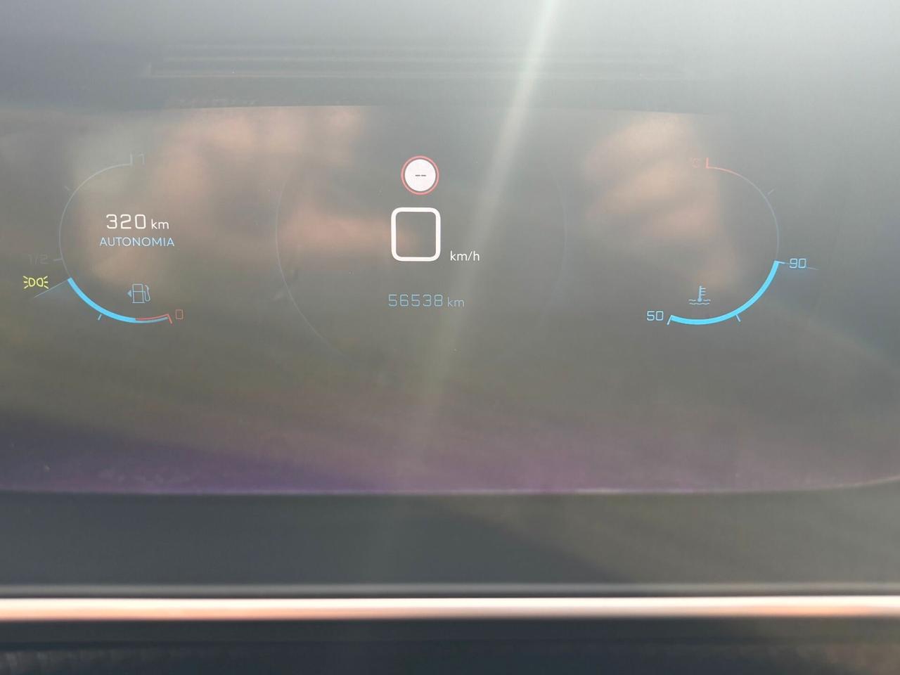 Peugeot 2008 BlueHDi 100 S&S Allure Navi Pack