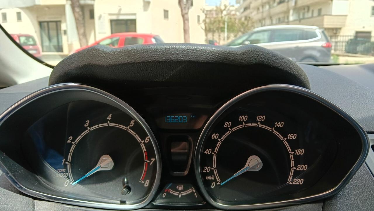 FORD FIESTA 1.2 BENZ -PREZZO PROMO!