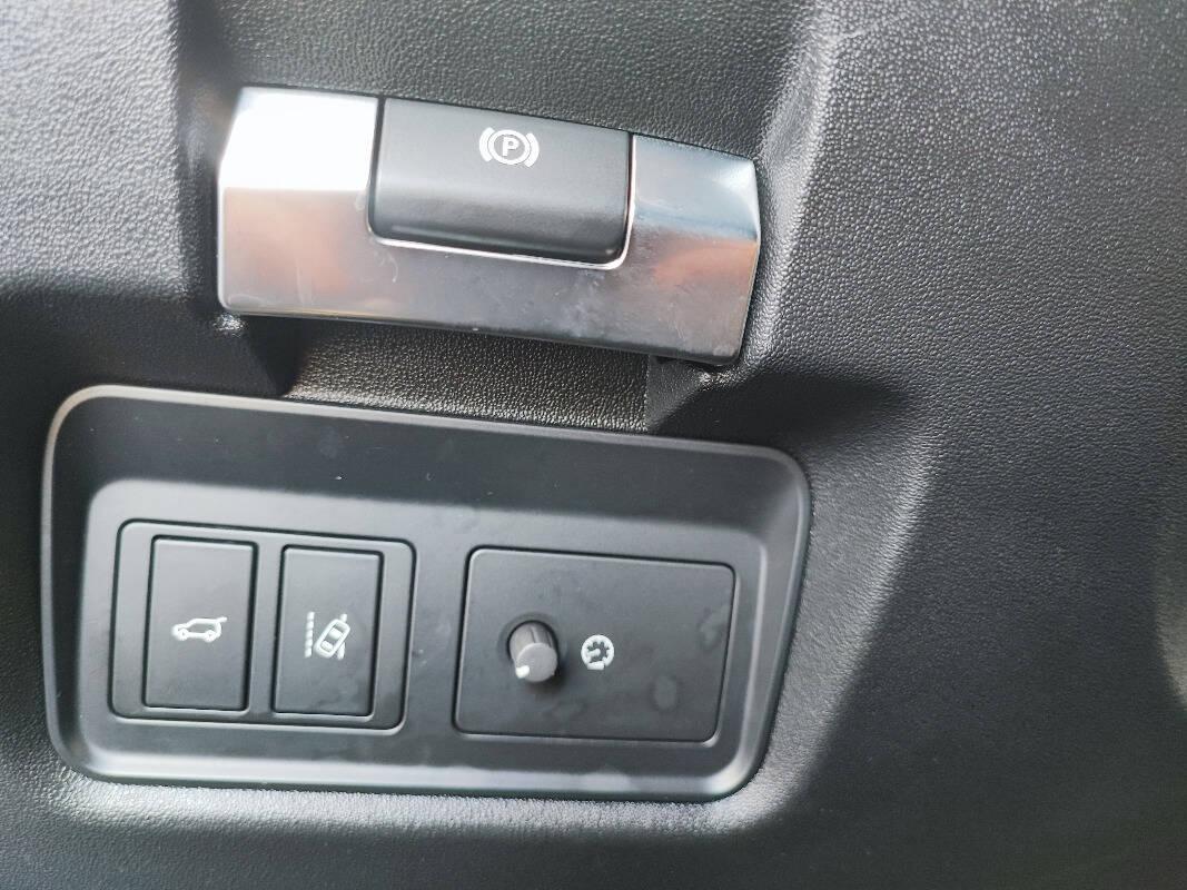 Jaguar E-Pace 2.0d i4 R-Dynamic HSE 150cv VIRTUAL! TETTO! PELLE!