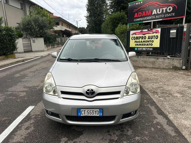 TOYOTA Corolla Verso 2.0 16V D-4D Sol