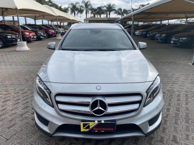 MERCEDES-BENZ GLA 200 d Automatic 4Matic Premium