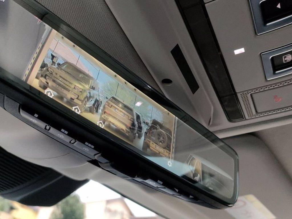 LAND ROVER Defender 110 3.0d i6 mhev x-dynamic hse awd 250cv auto 7p.ti del 2021