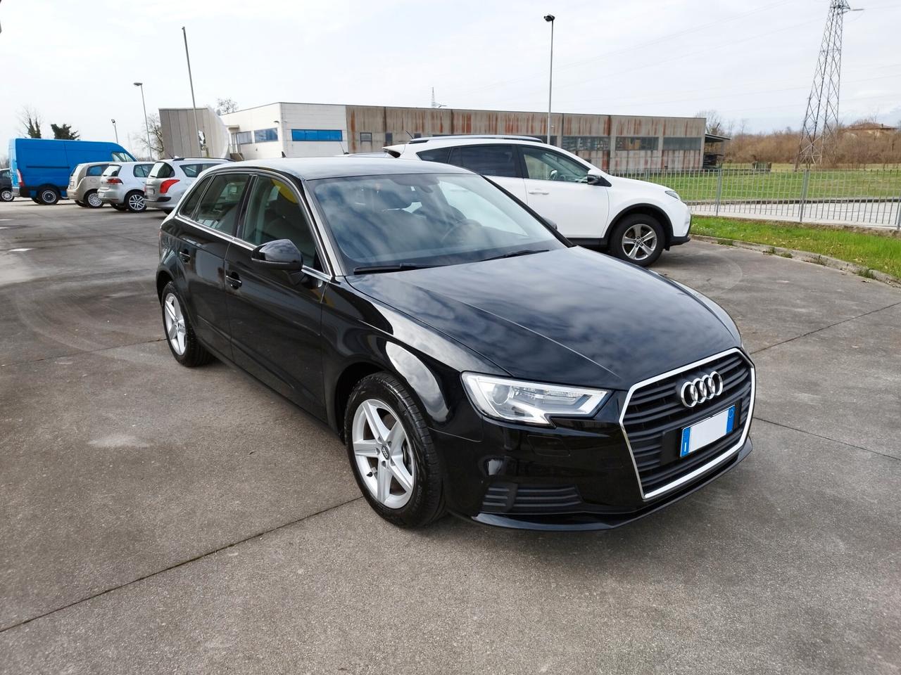 Audi A3 Sportback - 1.6 TDI - Neopatentati