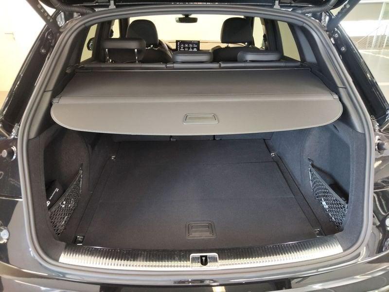 Audi Q5 Q5 40 2.0 tdi mhev 12V Identity Black quattro s-tronic