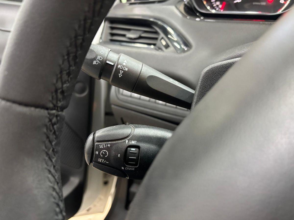 Peugeot 208 1.4 HDi 68 CV 5p. Allure N1