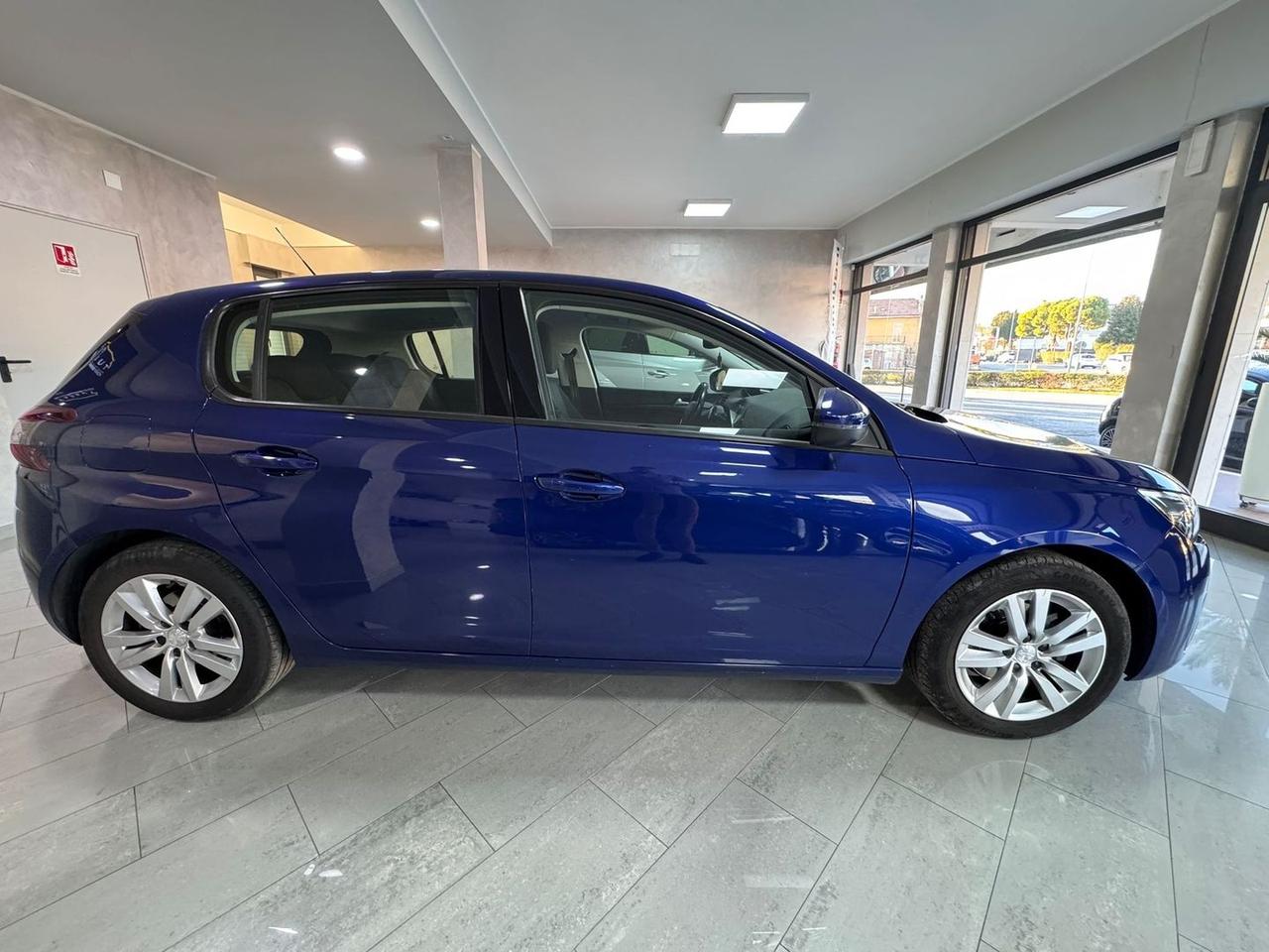 Peugeot 308 Business 1.5 Blue HDI 130