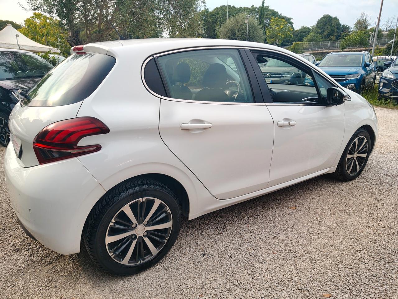 Peugeot 208 BlueHDi 75 5 porte Allure SOLO 80000KM PREZZO REALE