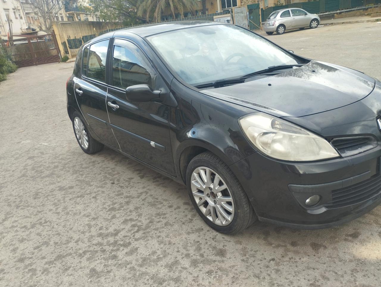 Renault Clio 1.2 16V 5 porte Confort