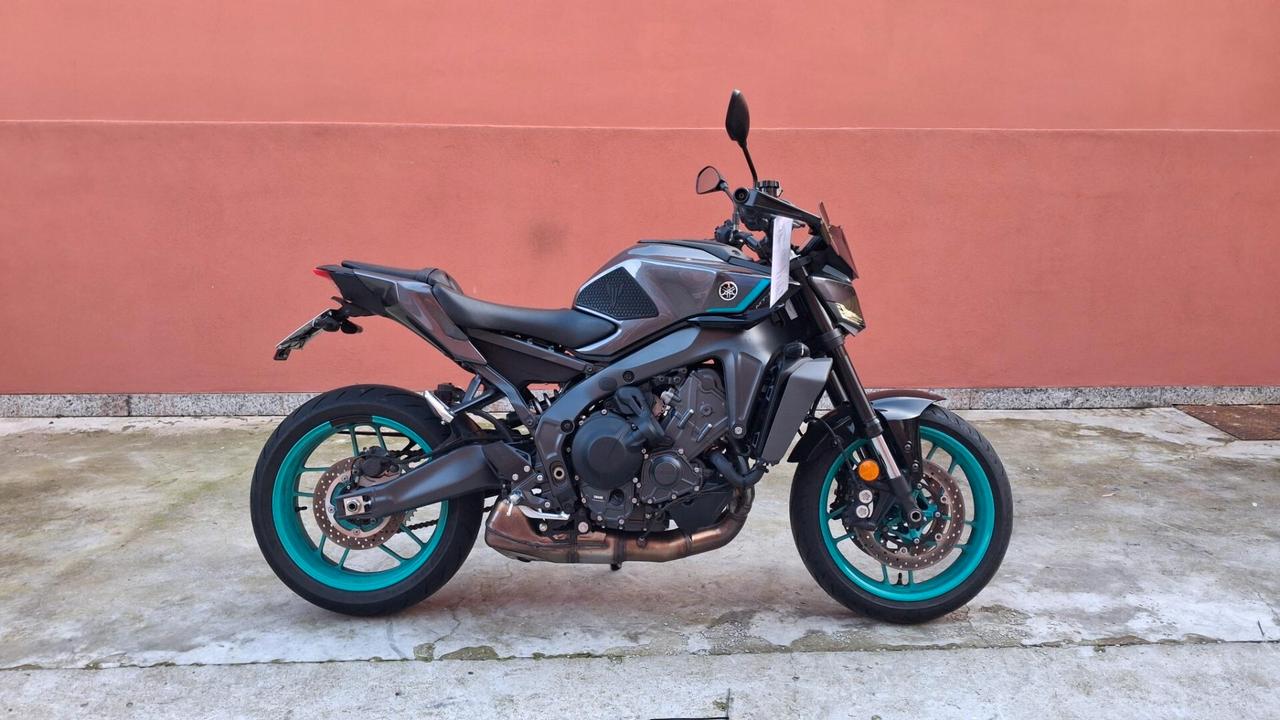 Yamaha MT-09 y-amt