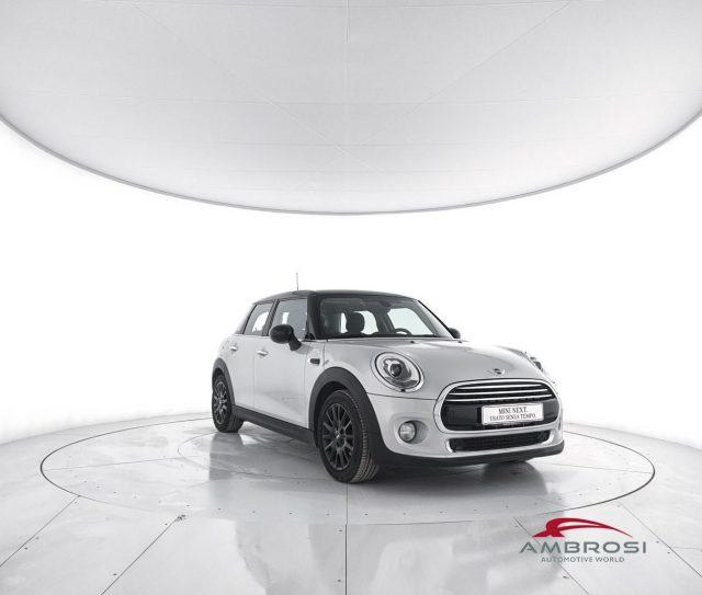 MINI Cooper D 5 porte 1.5 Hype Auto