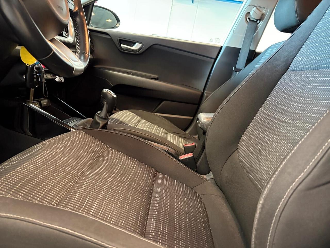 Kia Stonic STYLE 1.4 MPI 100 CV 6mt UNICO PR.