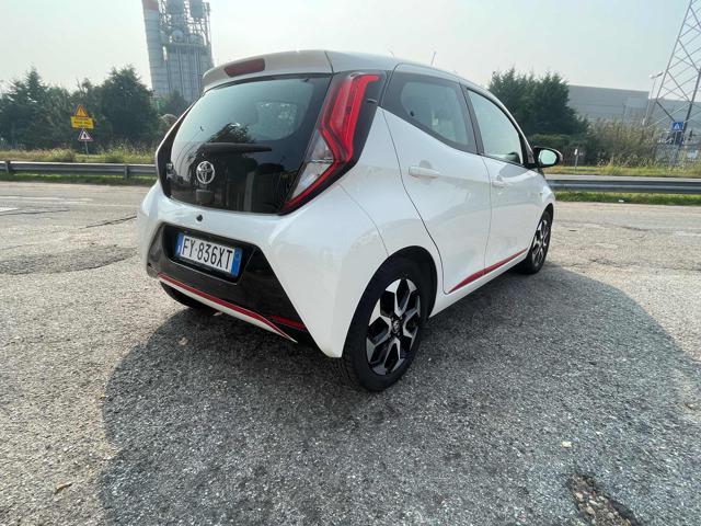 TOYOTA Aygo Connect 1.0