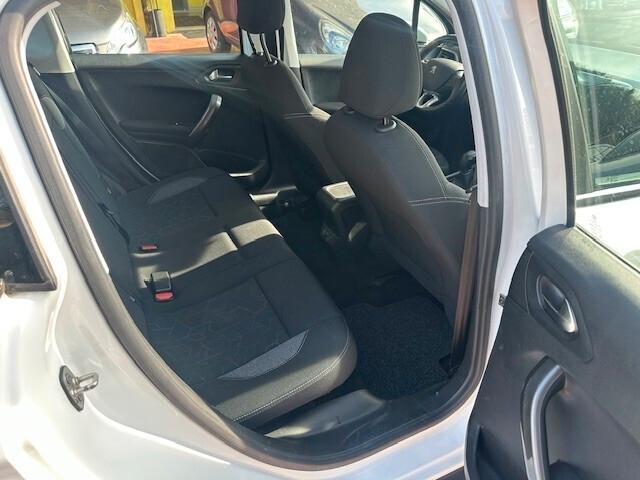 Peugeot 2008 PureTech 82 Active, UNIPROP . OK NEOPATENTATI!!