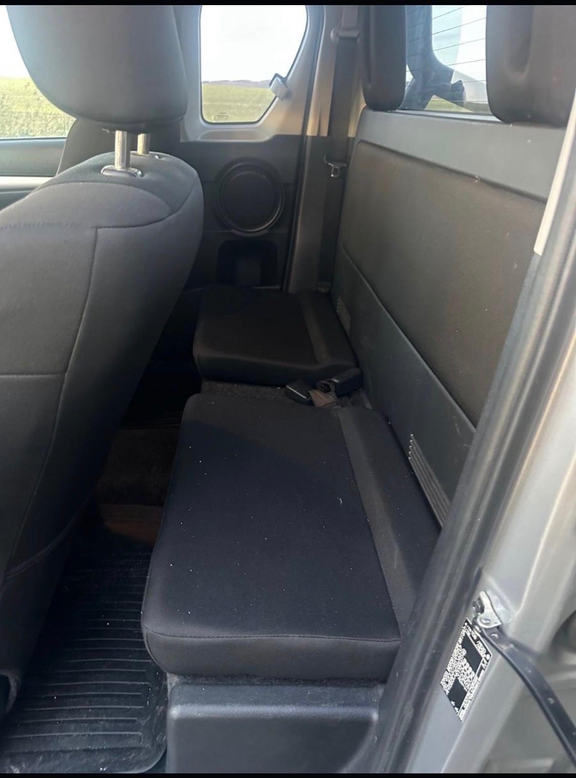 Toyota Hilux 2.4 D-4D 4WD 2 porte Extra Cab Lounge * Cambio 6M