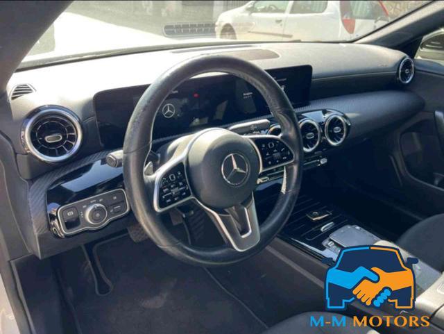 MERCEDES-BENZ CLA 180 d Automatic Shooting Brake Business