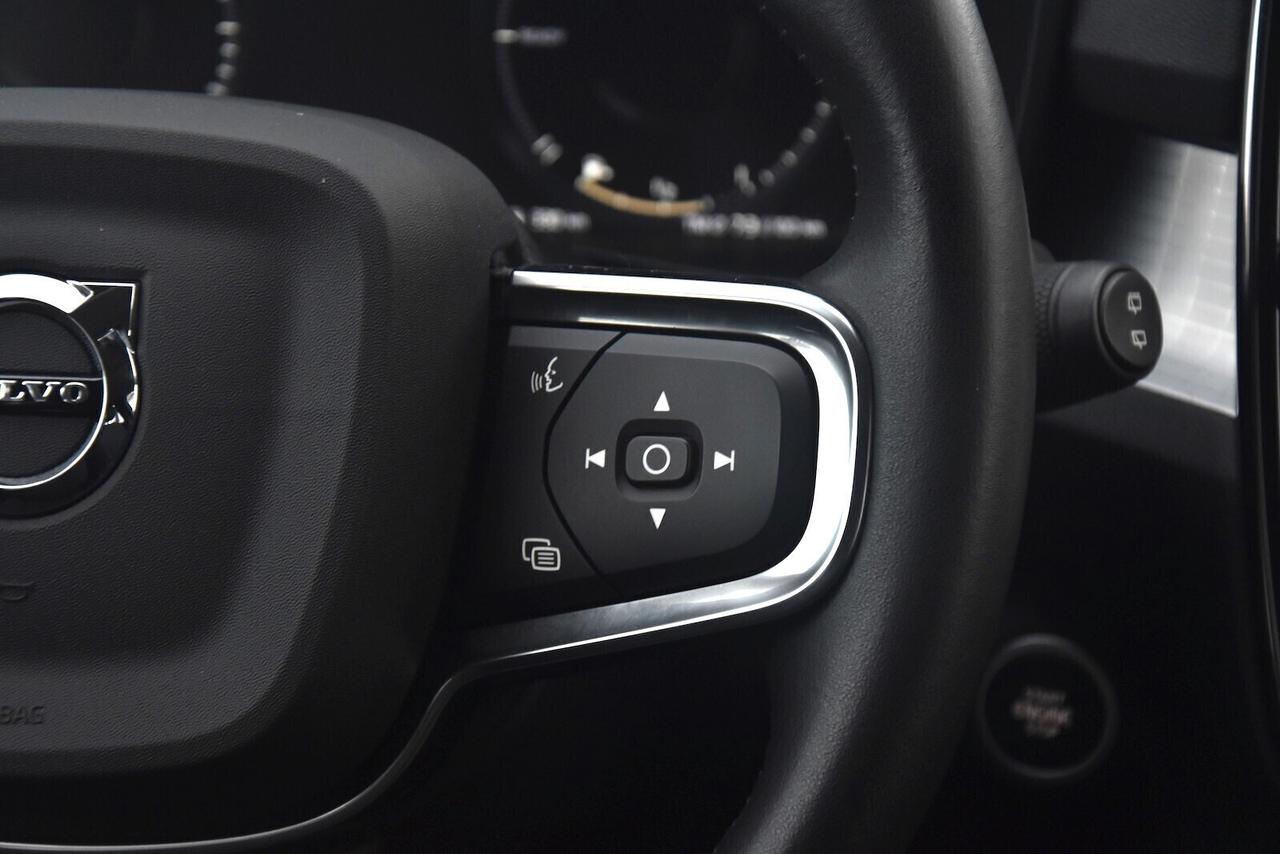 Volvo XC40 T4 Recharge Plug-in Inscription Expression