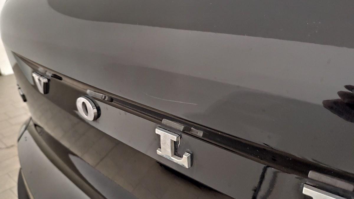 VOLVO Xc40 D3 Awd Geartronic Momentum
