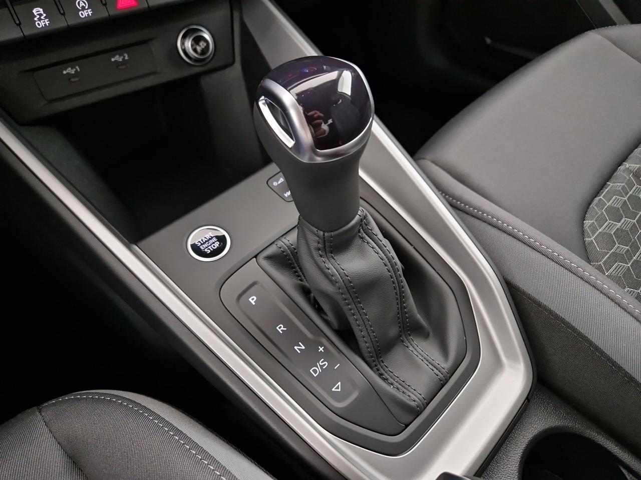 Audi A1 allstreet 30 1.0 tfsi identity contrast 116cv s tronic