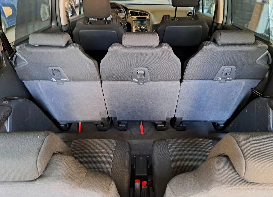 Peugeot 5008 2.0 HDi 150CV Tecno 7 posti