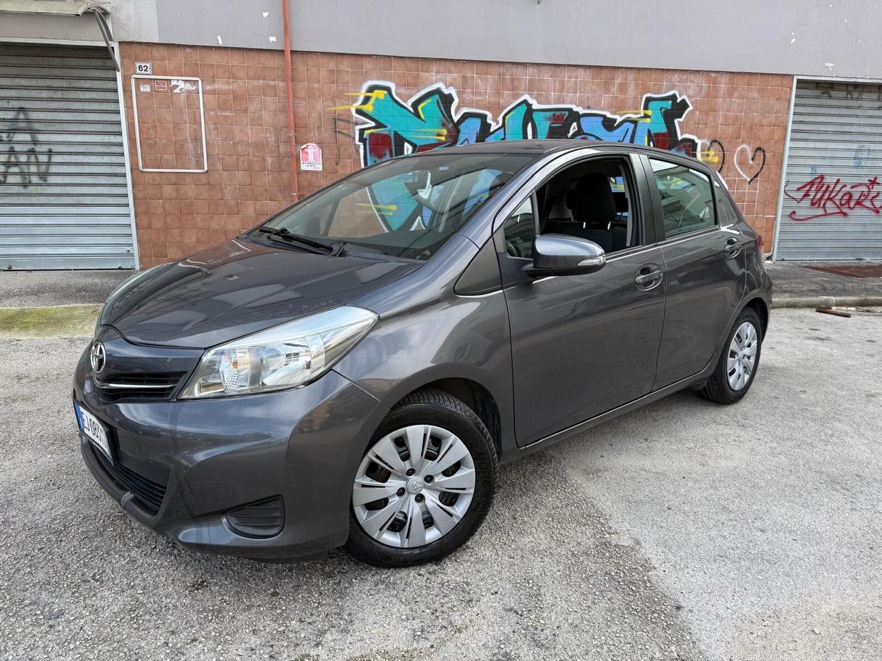Toyota Yaris 1.0 5 porte