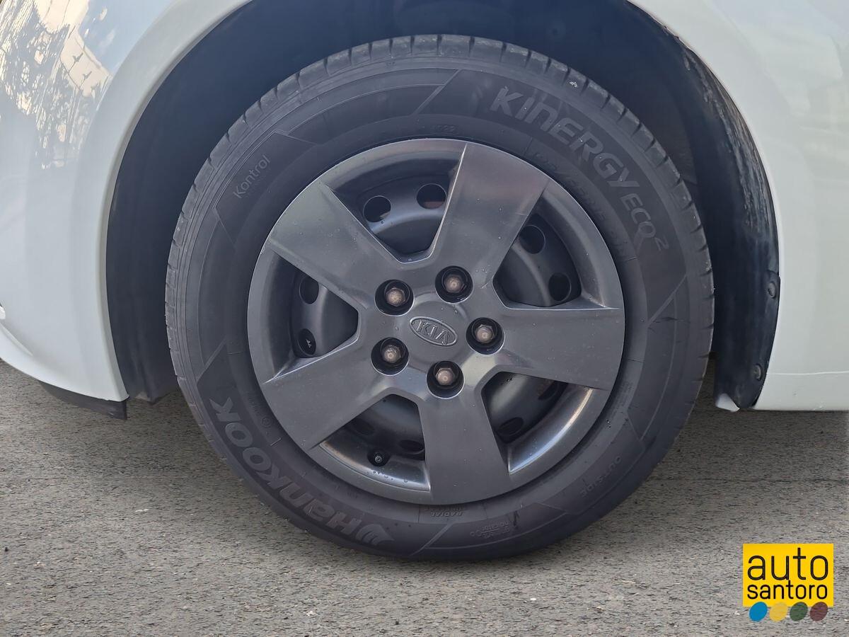 KIA VENGA 1.4 COOL
