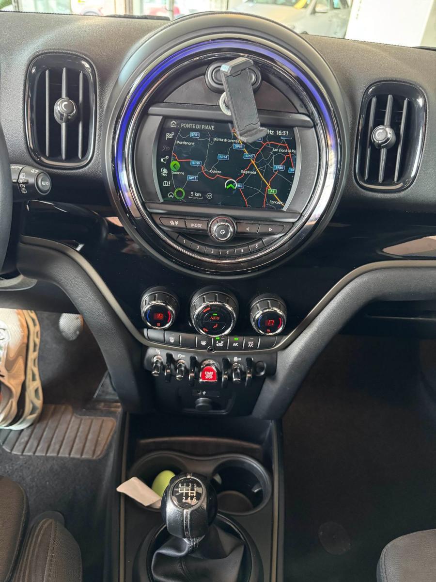 MINI Countryman Cooper D Oakwood