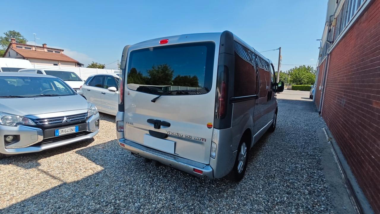 Opel Vivaro 29 2.5 CDTI/135CV PL-TN Combi Tec.
