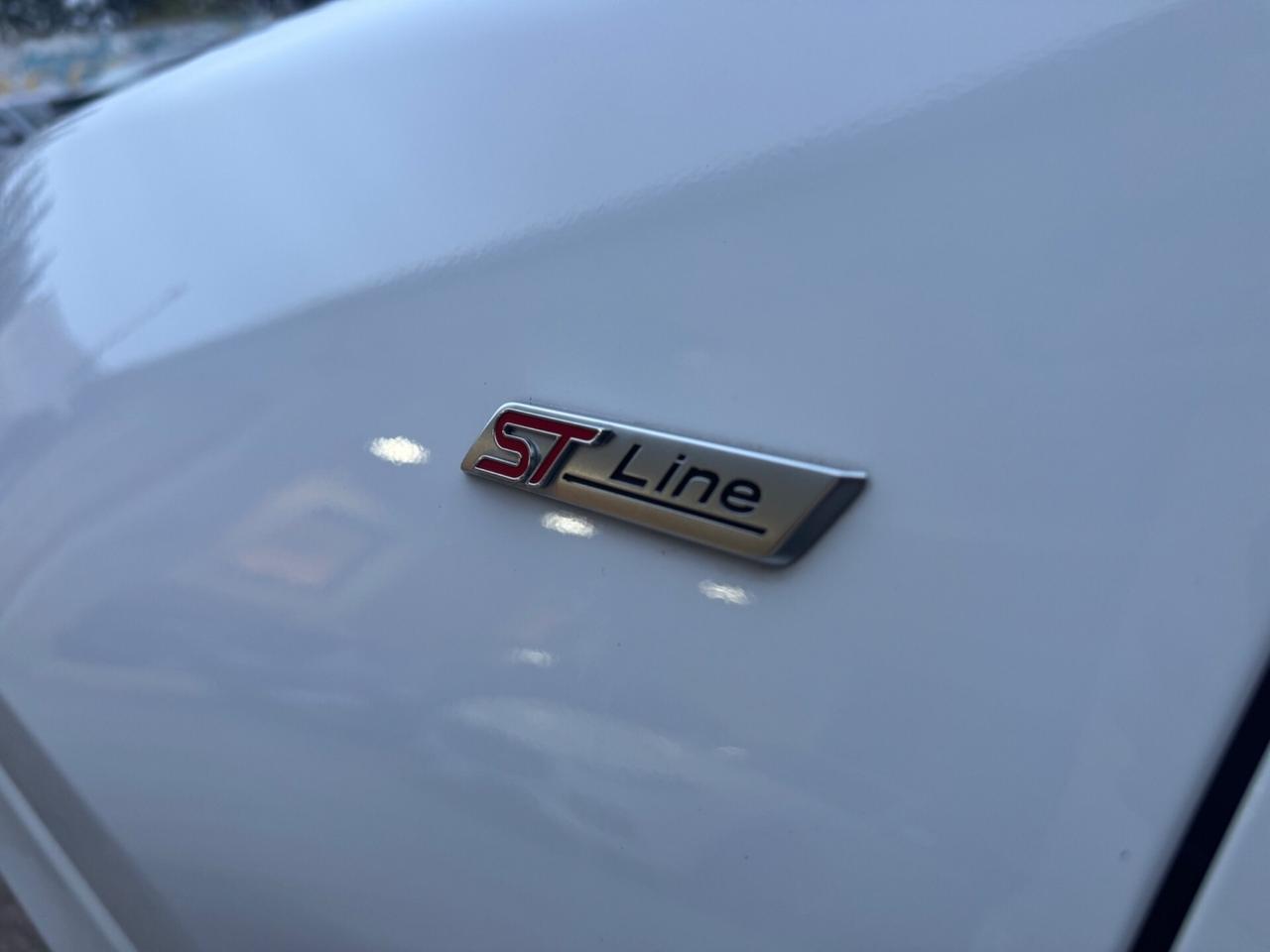 Ford Puma 1.0 EcoBoost Hybrid 125CV ST-Line X 2023