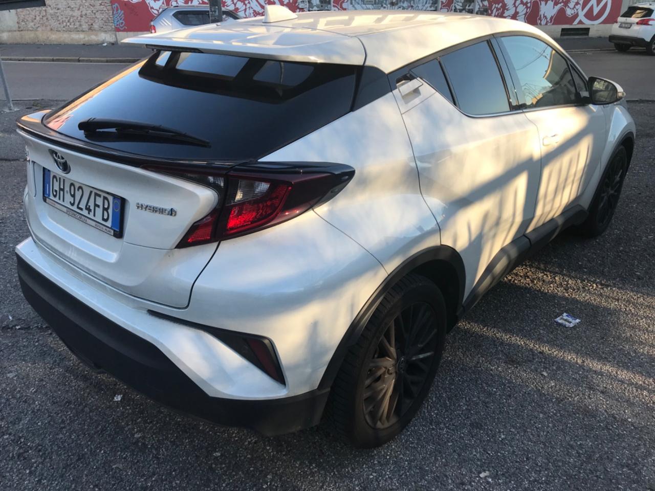 Toyota C-HR 1.8 Hybrid E-CVT Lounge