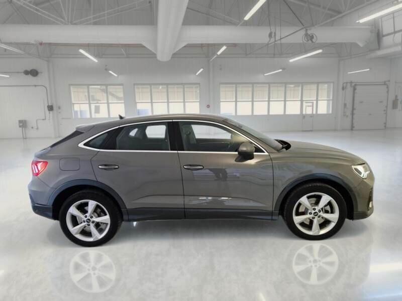 Audi Q3 SPB 45 TFSI e S tronic Business Plus PREZZO REALE