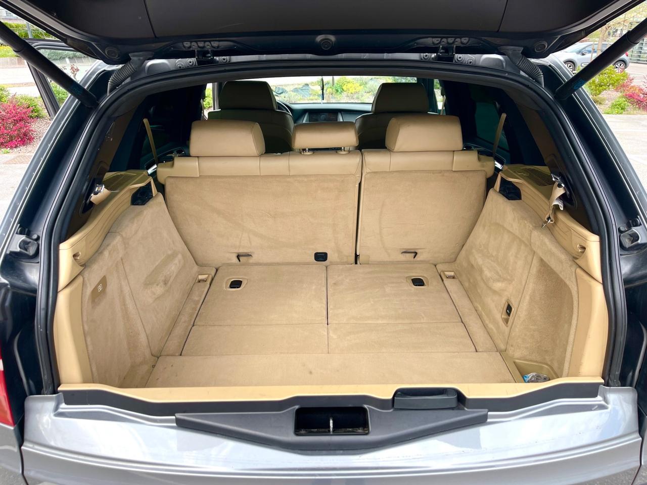 Bmw X5 3.0d 235cv ,,IMMACOLATA” 7 posti Gancio 3500kg