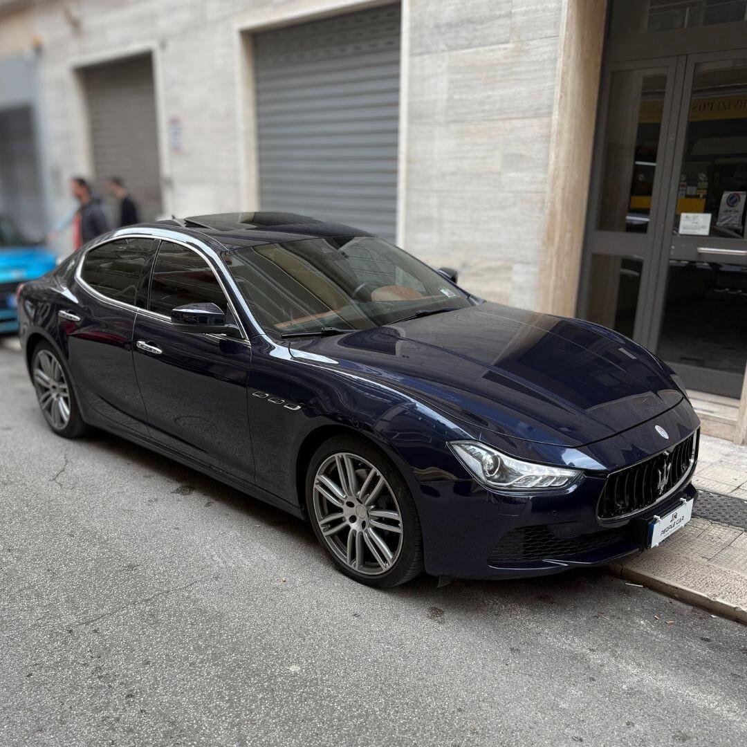 Maserati Ghibli V6 Diesel 275 CV Gransport **FULL**