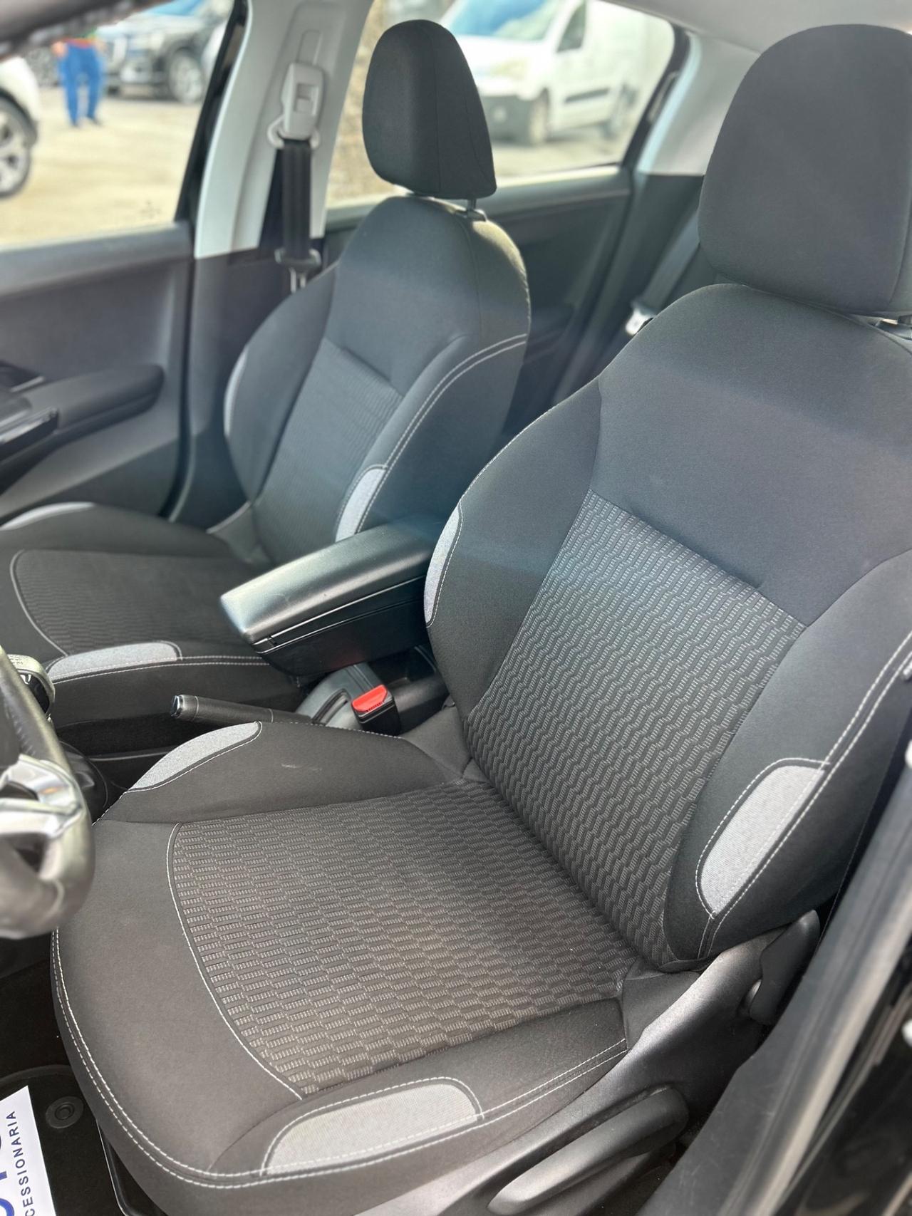 Peugeot 208 GPL Allure