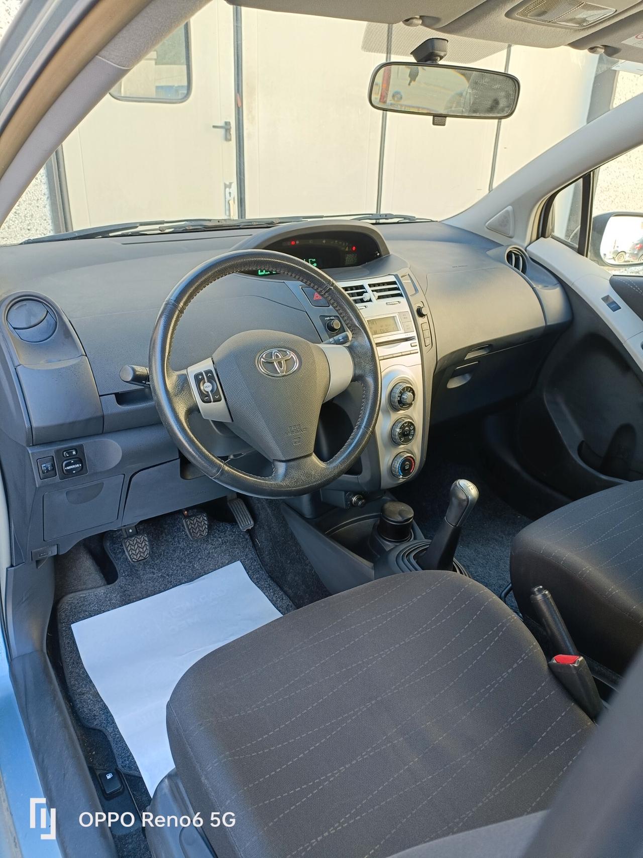 Toyota Yaris 1.3 5 porte Sol