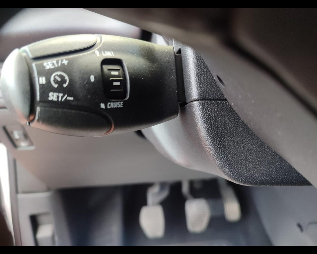 PEUGEOT PureTech 82 5 porte Allure