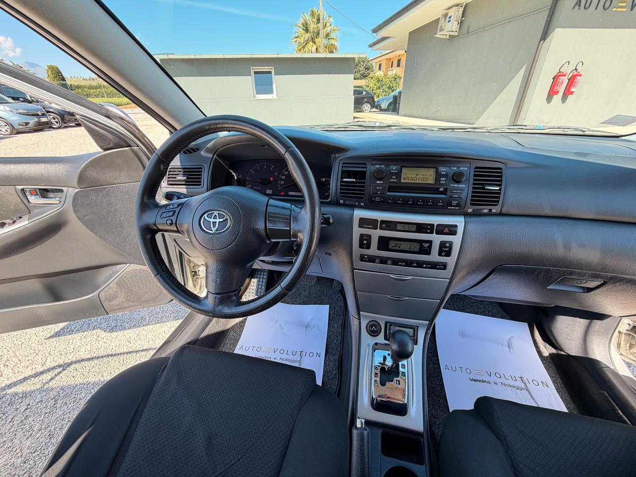 Toyota Corolla 1.4 D-4D 90 cv 5 p automatica 284.610 km